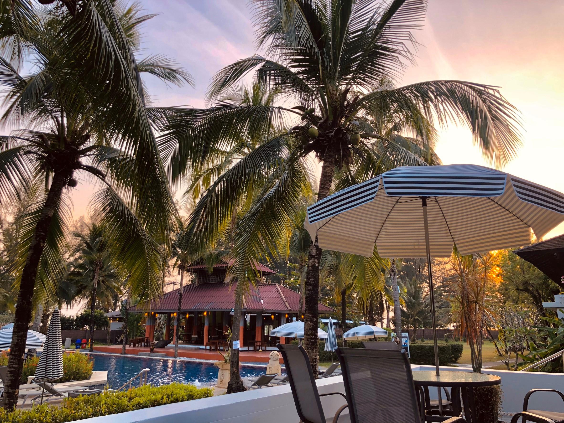 Palm Galleria Resort Khao Lak Exterior foto